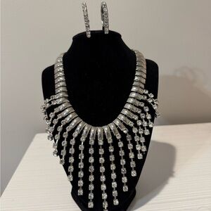 Elegant Silver Necklace and Earring Set